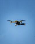 Planean legalizar que los civiles puedan derribar drones que perjudican su privacidad
