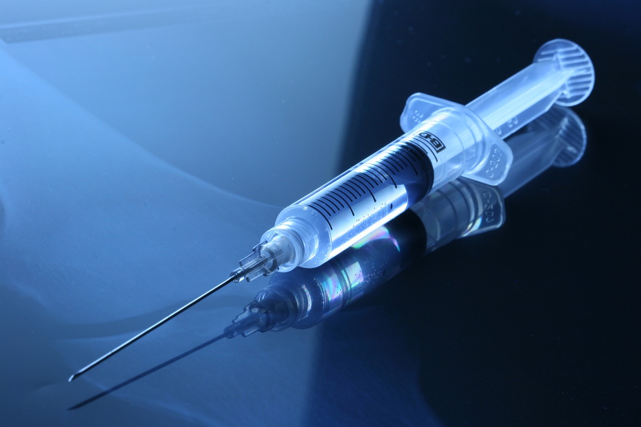 medical syringe vaccination needle 5835701